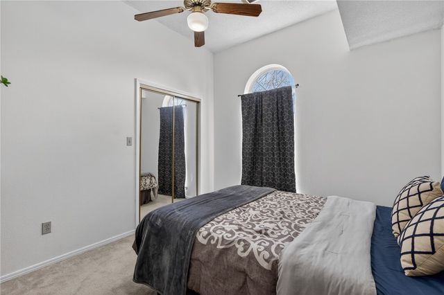 633 Meadowbrook Drive, Alma, AR 72921