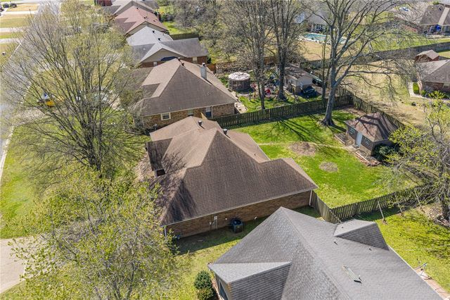 633 Meadowbrook Drive, Alma, AR 72921