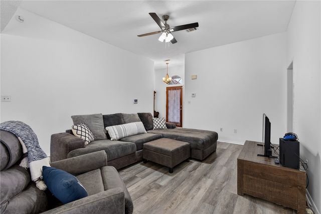 633 Meadowbrook Drive, Alma, AR 72921