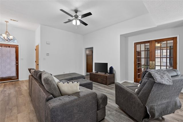 633 Meadowbrook Drive, Alma, AR 72921