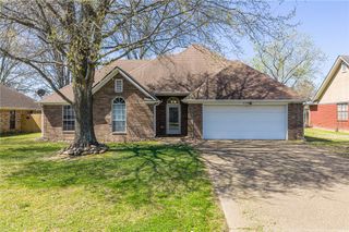 633 Meadowbrook Drive, Alma, AR 72921