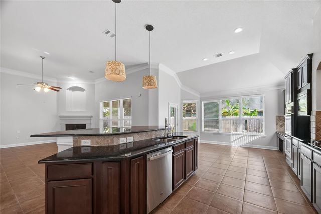 12135 Guadalupe Trail Lane, Humble, TX 77346