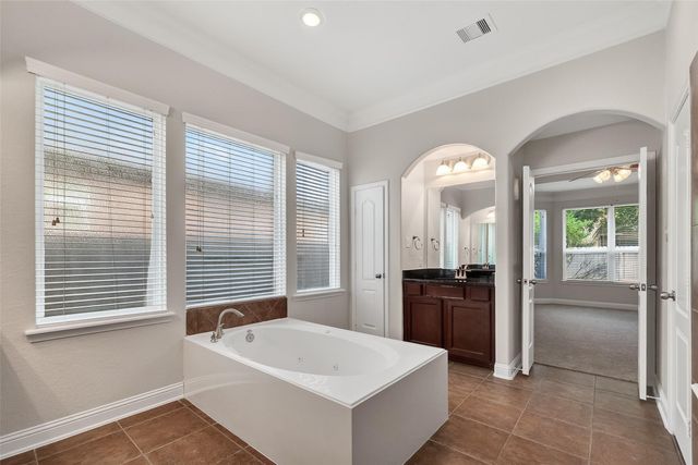 12135 Guadalupe Trail Lane, Humble, TX 77346