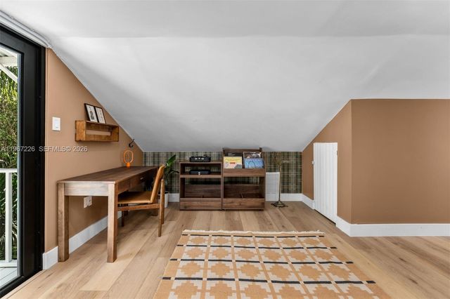 3951 Park Dr, Miami, FL 33133