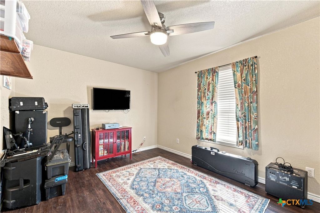 Image 18 of property listing at 910 Cedar Ridge Road, Gatesville, TX 76528