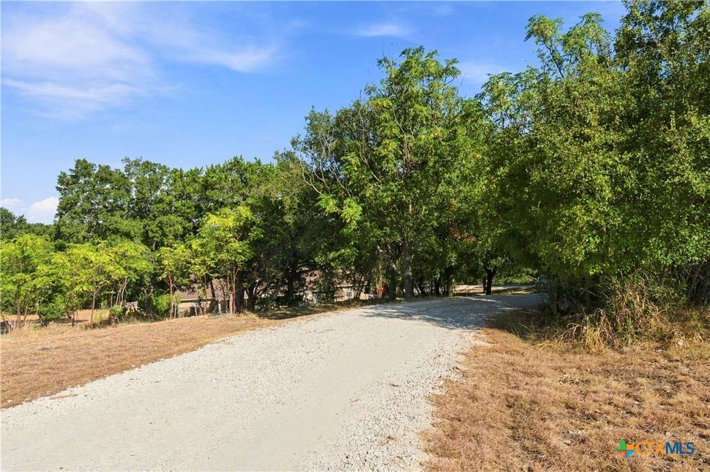 Image 24 of property listing at 910 Cedar Ridge Road, Gatesville, TX 76528