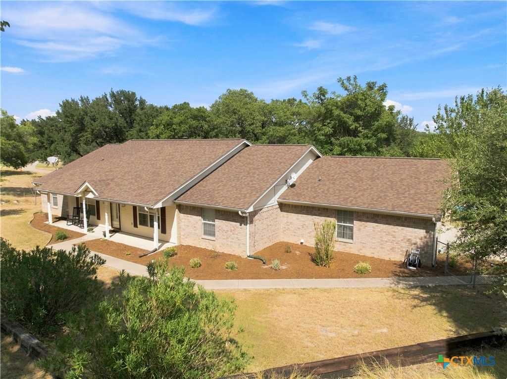 Image 25 of property listing at 910 Cedar Ridge Road, Gatesville, TX 76528