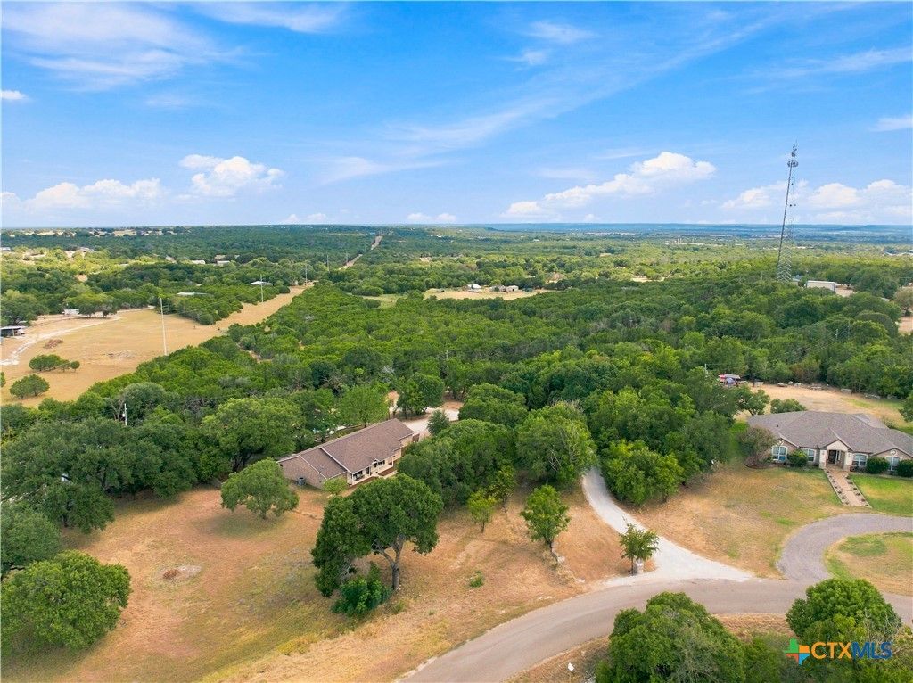 Image 26 of property listing at 910 Cedar Ridge Road, Gatesville, TX 76528