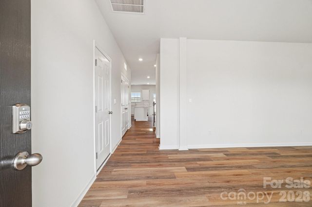 3838 Maxwell Henry Lane NW, Conover, NC 28613