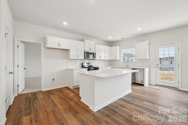 3838 Maxwell Henry Lane NW, Conover, NC 28613