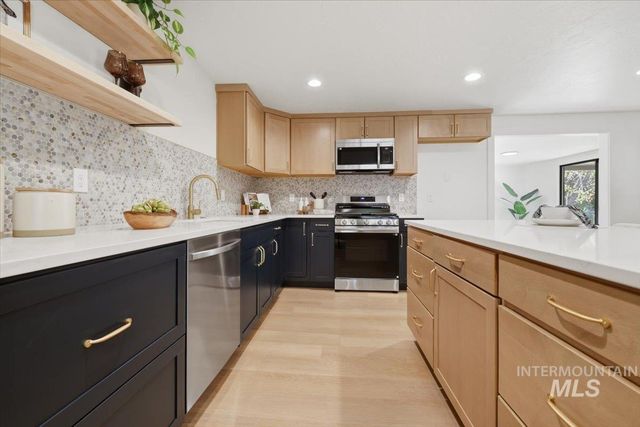 4760 N Maplewood, Boise, ID 83703