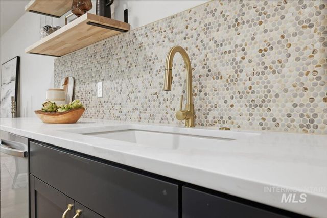 4760 N Maplewood, Boise, ID 83703