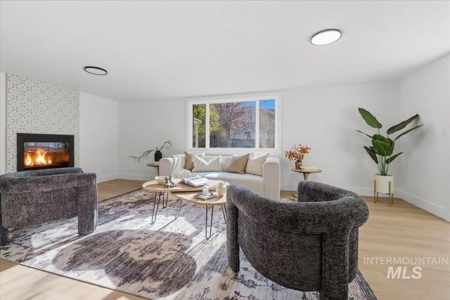 4760 N Maplewood, Boise, ID 83703