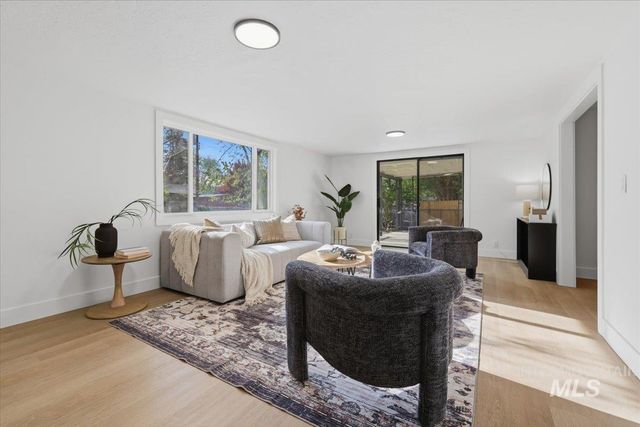 4760 N Maplewood, Boise, ID 83703