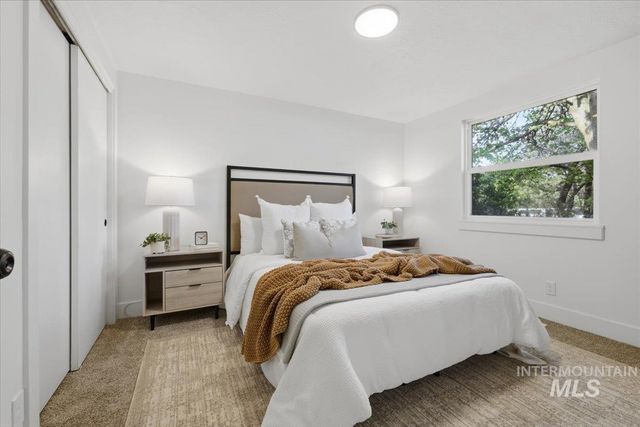 4760 N Maplewood, Boise, ID 83703