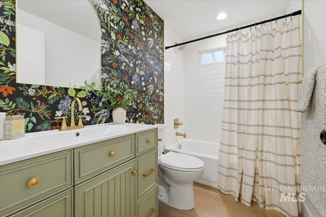 4760 N Maplewood, Boise, ID 83703