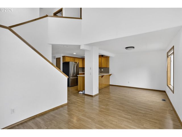 18247 Sw SMOKETTE Ln, Beaverton, OR 97003