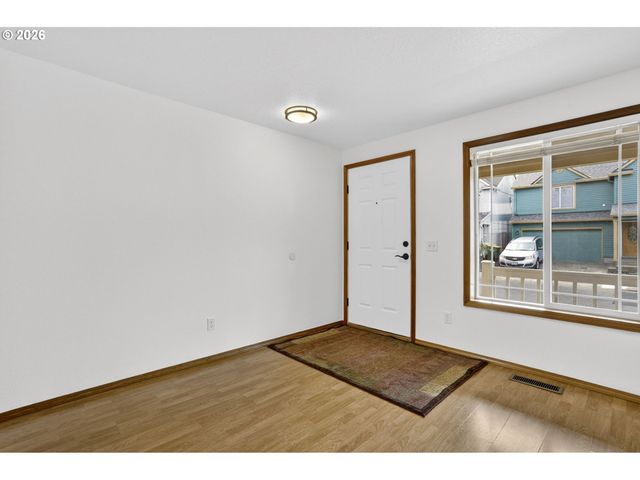 18247 Sw SMOKETTE Ln, Beaverton, OR 97003