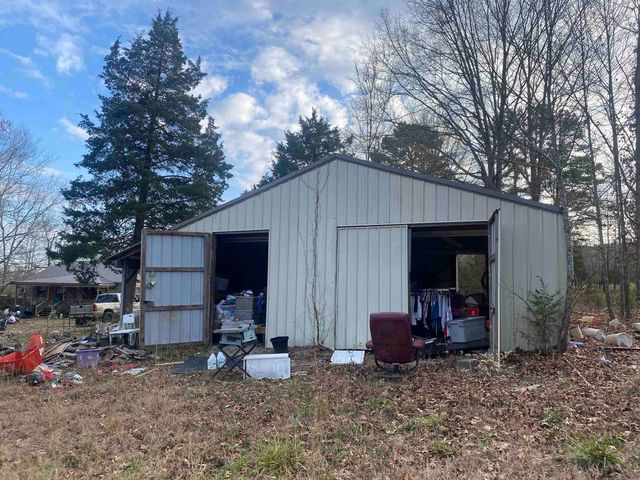 30 DODD DR, Savannah, TN 38372