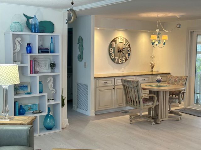 560 ORIENTAL POPPY DRIVE, Venice, FL 34293