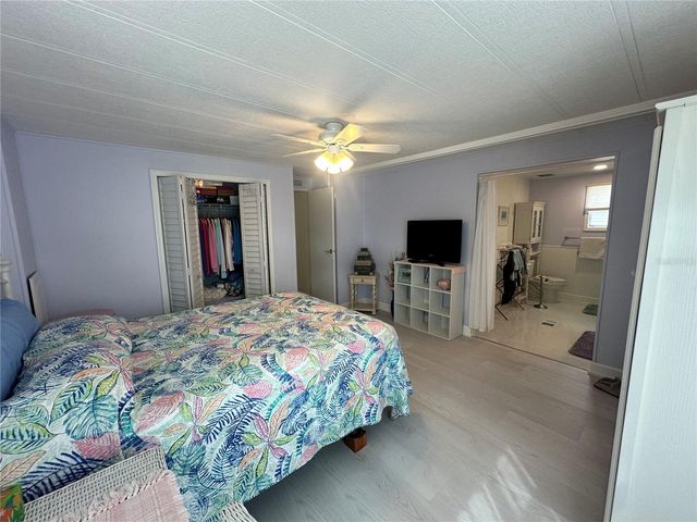 560 ORIENTAL POPPY DRIVE, Venice, FL 34293