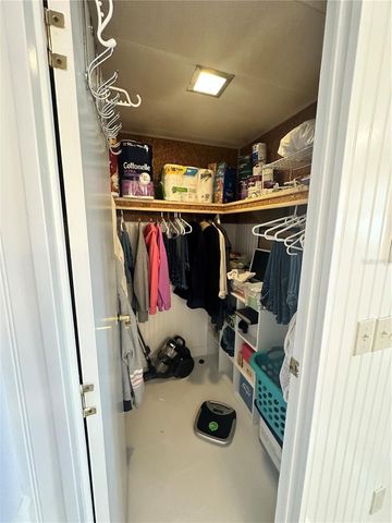 560 ORIENTAL POPPY DRIVE, Venice, FL 34293