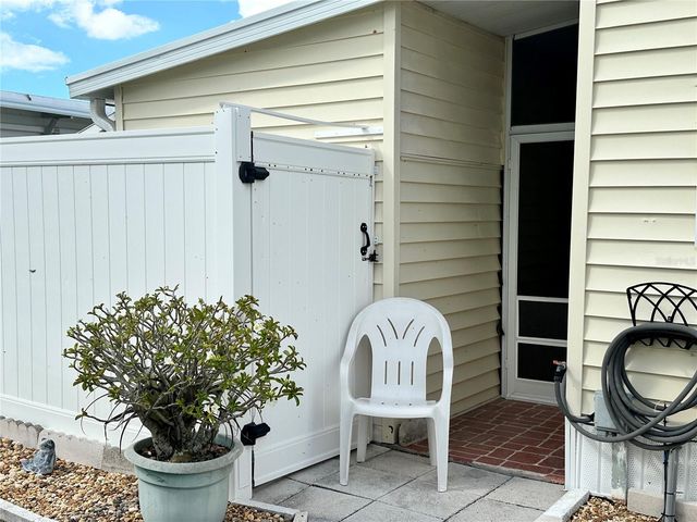 560 ORIENTAL POPPY DRIVE, Venice, FL 34293