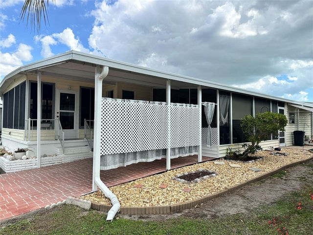 560 ORIENTAL POPPY DRIVE, Venice, FL 34293