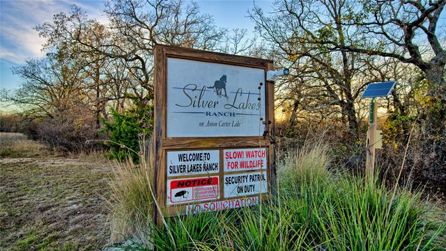 1943 Lakeridge, Sunset, TX 76270