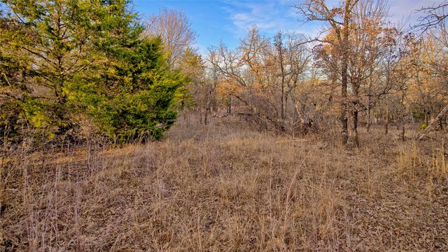 1943 Lakeridge, Sunset, TX 76270