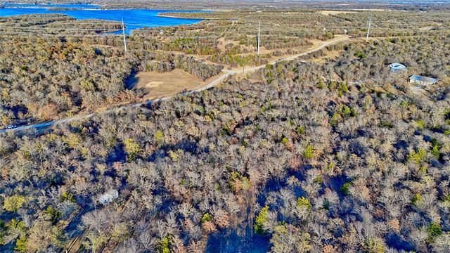 1943 Lakeridge, Sunset, TX 76270