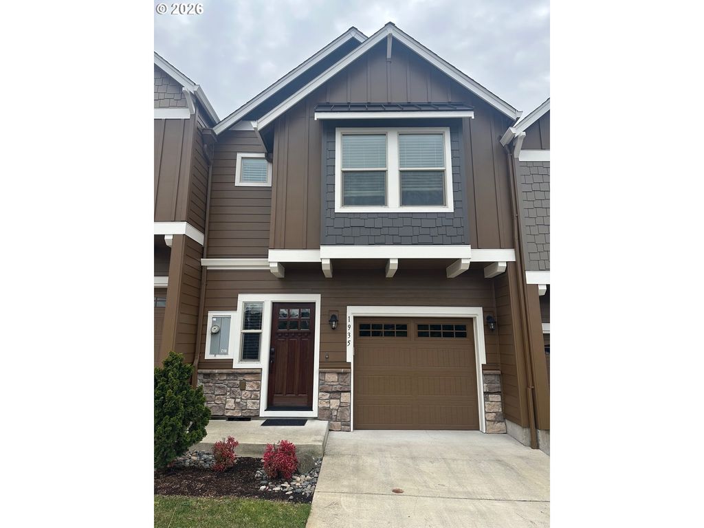 1935 Nw SAGE St, Camas, WA 98607