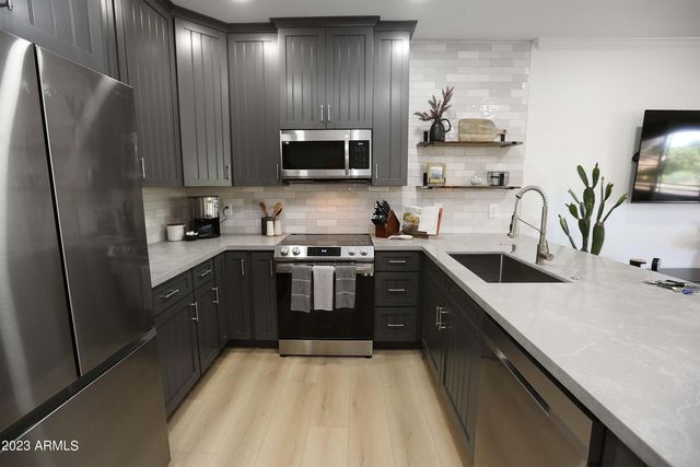 7009 E ACOMA Drive 2050, Scottsdale, AZ 85254