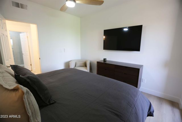 7009 E ACOMA Drive 2050, Scottsdale, AZ 85254