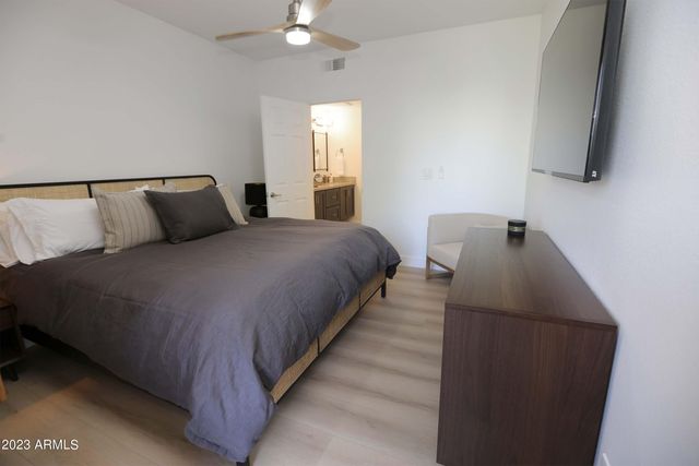 7009 E ACOMA Drive 2050, Scottsdale, AZ 85254