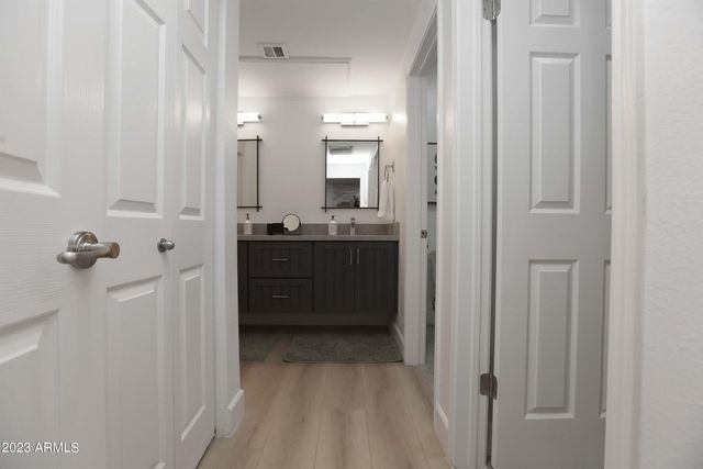 7009 E ACOMA Drive 2050, Scottsdale, AZ 85254