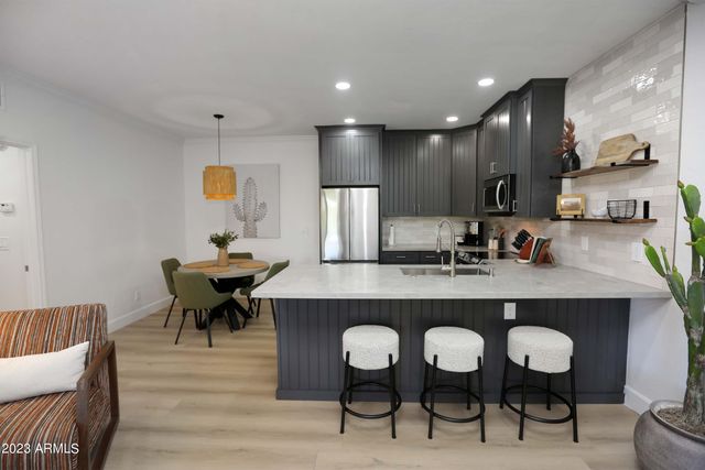 7009 E ACOMA Drive 2050, Scottsdale, AZ 85254