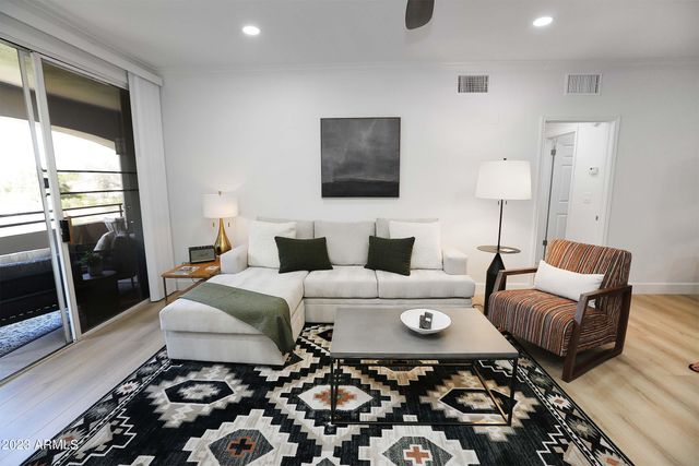 7009 E ACOMA Drive 2050, Scottsdale, AZ 85254