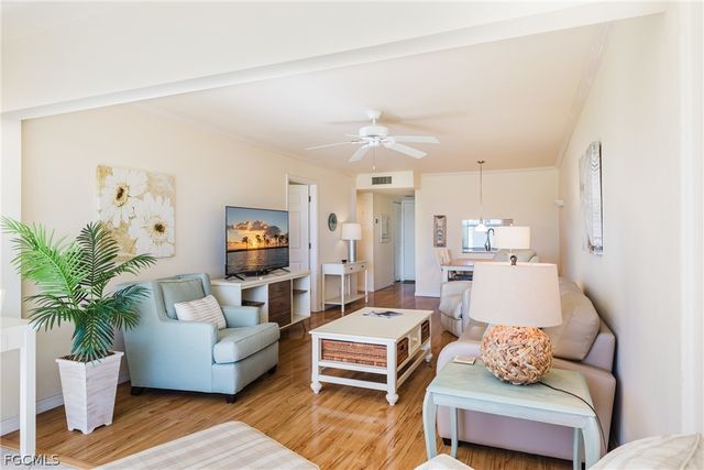 1724 Pine Valley DR 318, Fort Myers, FL 33907