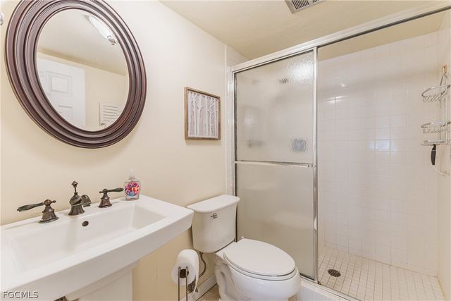 1724 Pine Valley DR 318, Fort Myers, FL 33907