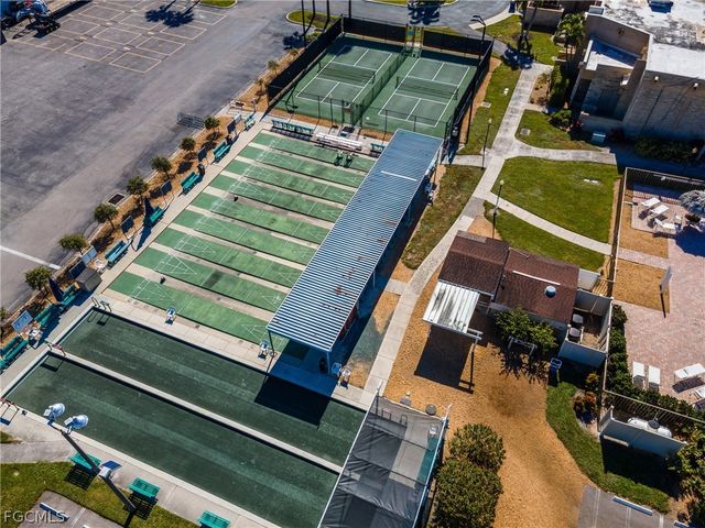 1724 Pine Valley DR 318, Fort Myers, FL 33907