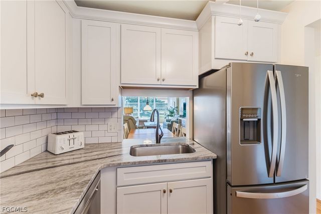 1724 Pine Valley DR 318, Fort Myers, FL 33907