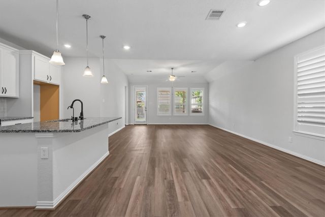 319 Honey Mesquite Path, Conroe, TX 77318