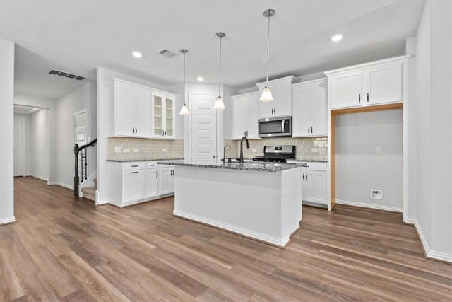319 Honey Mesquite Path, Conroe, TX 77318