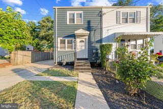 7215 E LOMBARD ST, Landover, MD 20785