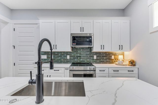 5113 Minnesota Drive SE, Southport, NC 28461