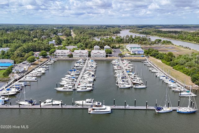 5113 Minnesota Drive SE, Southport, NC 28461
