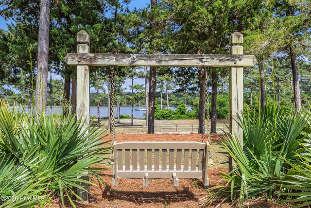 5113 Minnesota Drive SE, Southport, NC 28461