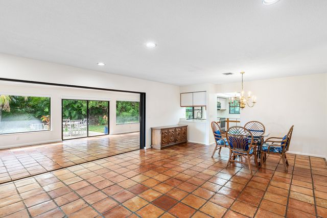 609 Cypress Key Drive, Atlantis, FL 33462