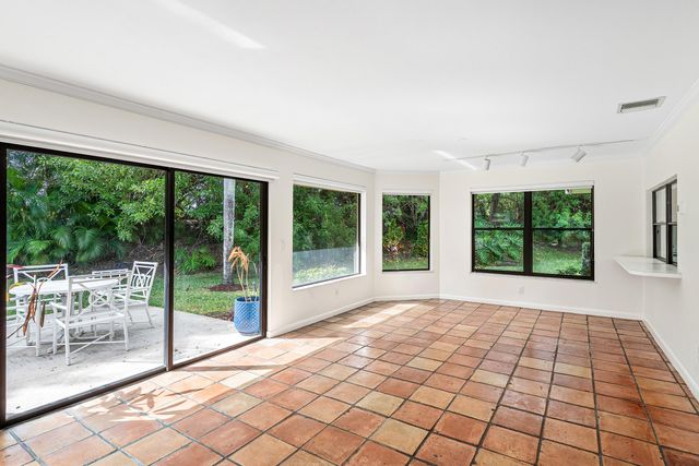 609 Cypress Key Drive, Atlantis, FL 33462